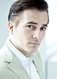 Voice actor Kotulla, Robert