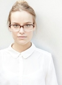 Voice actor Landa, Leonie