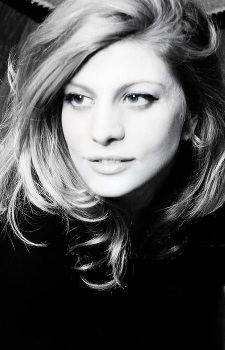 Voice actor Supervía, Tatiana